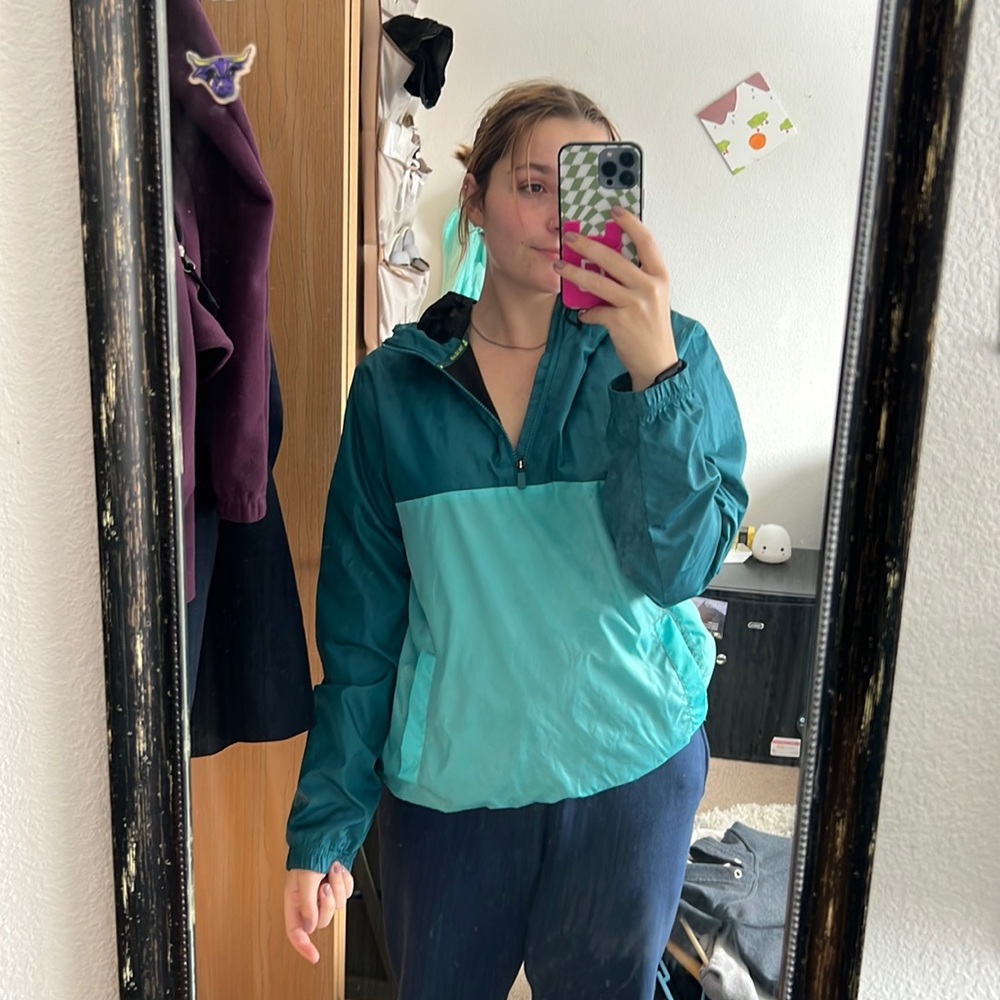 TEK GEAR, light blue and teal size small windbreaker